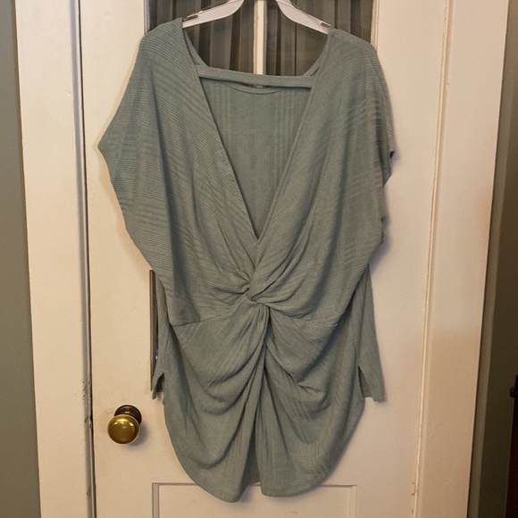Blue Sage Open Back Ribbed Short Sleeve Top - Picture 4 of 16